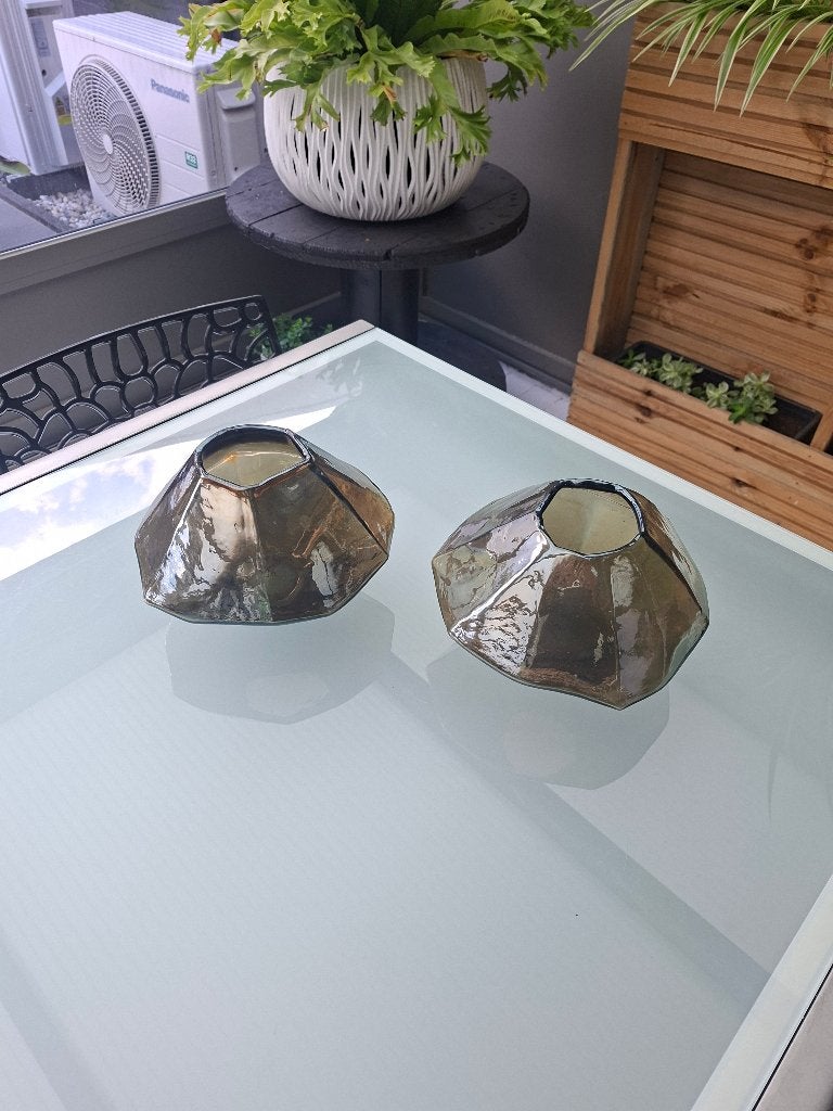 2 moderne geometrische glazen vazen,, Antiek en Kunst, Ophalen