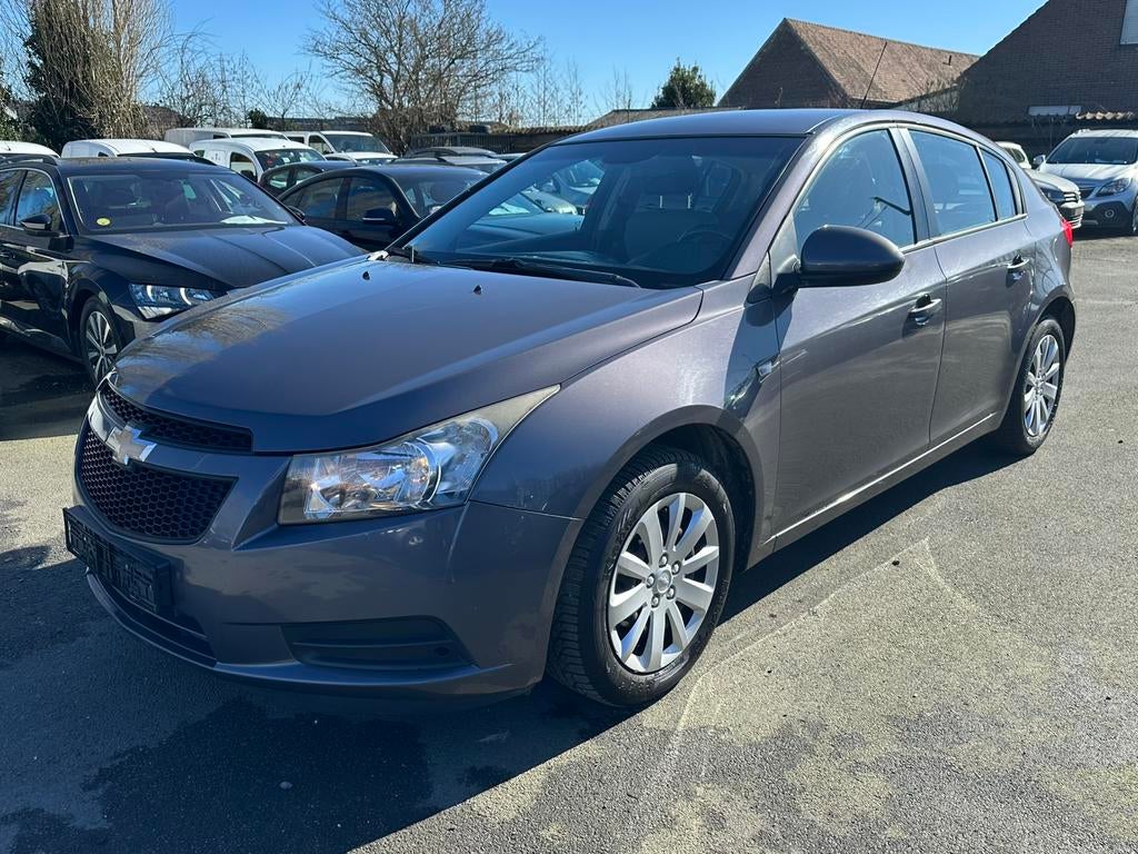 Chevrolet Cruze à hayon 1.6i, Autos, Entreprise, Boîte manuelle, 5 portes, Cruze