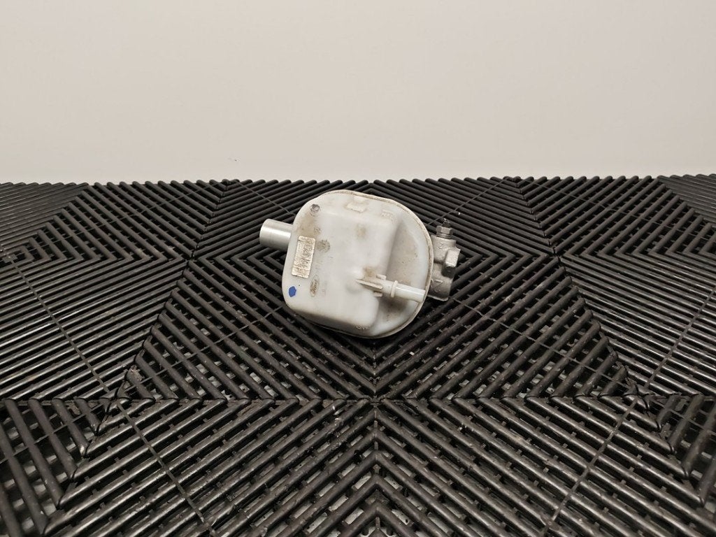 MAITRE CYLINDRE DE FREIN Ford Transit Custom (|0204817775|), Henry-Ford-Straße  1
50735  Köln, DE, Ford-Werke GmbH, Kunden@ford.com