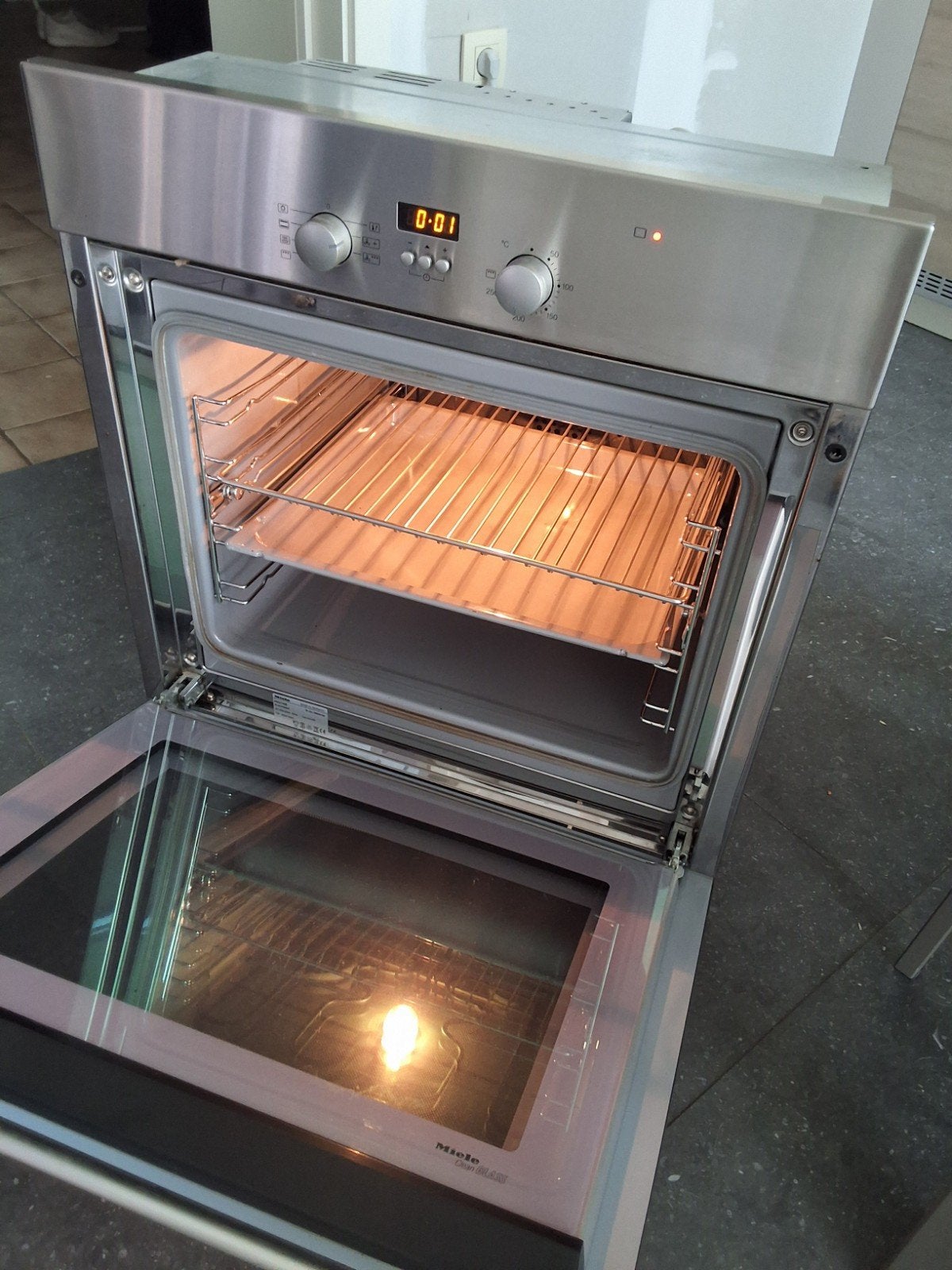 INBOUW warmeluchtoven MIELE  INBOUW, Elektronische apparatuur, Ovens, Ophalen, Hete lucht, Heteluchtoven, Inbouw