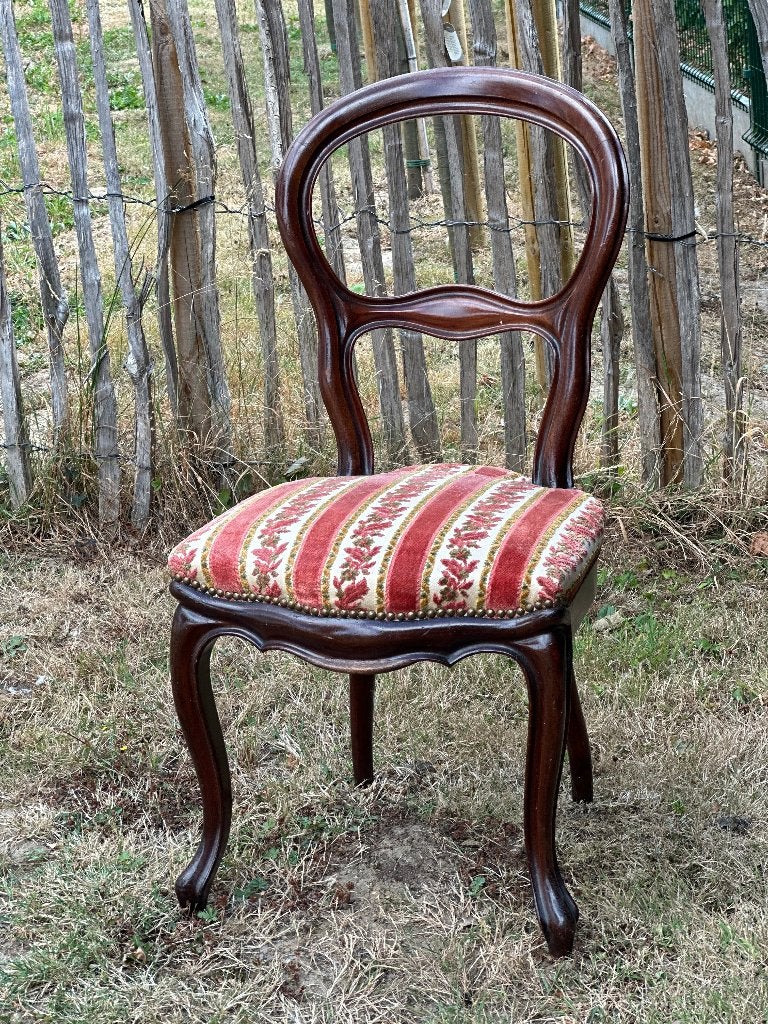 Chaise ancienne, décoration élégante., Antiquités & Art, Enlèvement