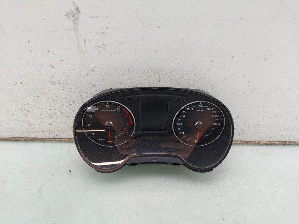 INSTRUMENTS DE BORD Audi Q2 (GAB / GAG) (|81A920750|), Auto-Union-Straße  1,
85057  Ingolstadt, DE, Info@audi.de, Audi, Utilisé