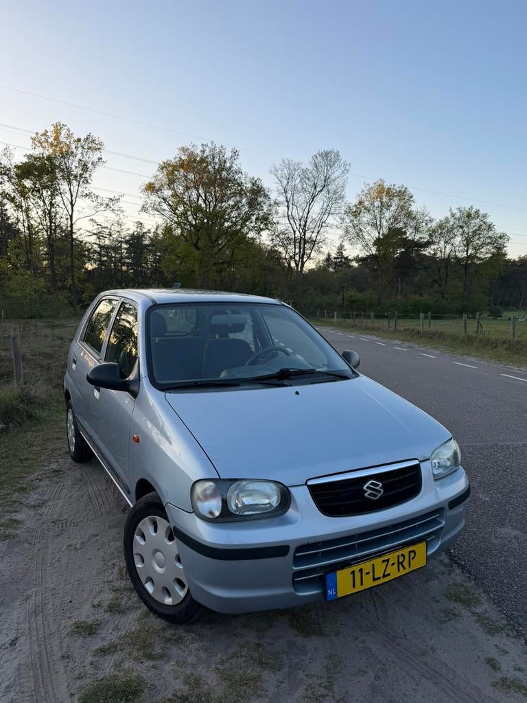 Suzuki Alto automaat goede staat!, Auto's, Suzuki, 4 deurs, 4 cilinders, 46 kW, Blauw