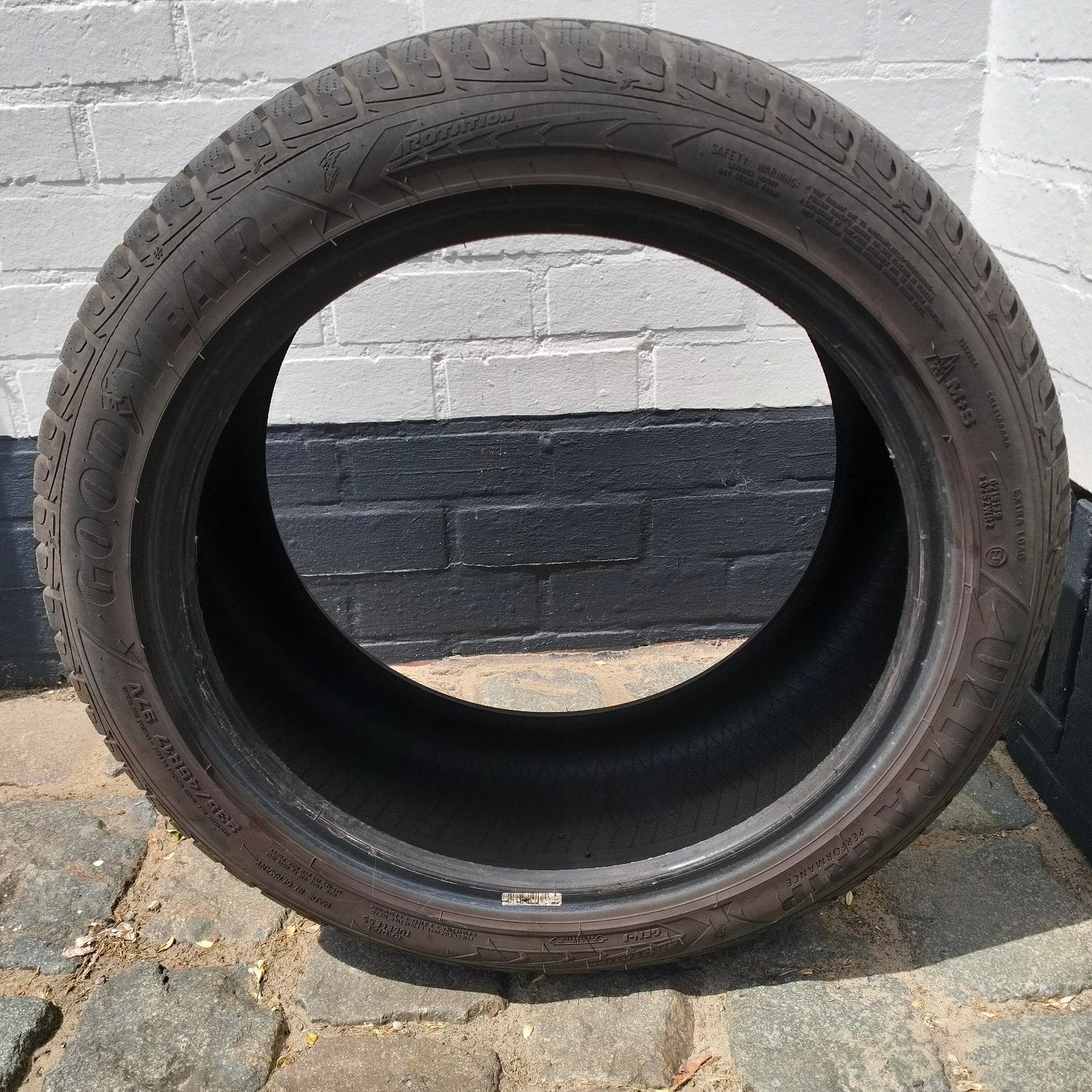 Autoband Goodyear 235/45 R17 97V, Enlèvement