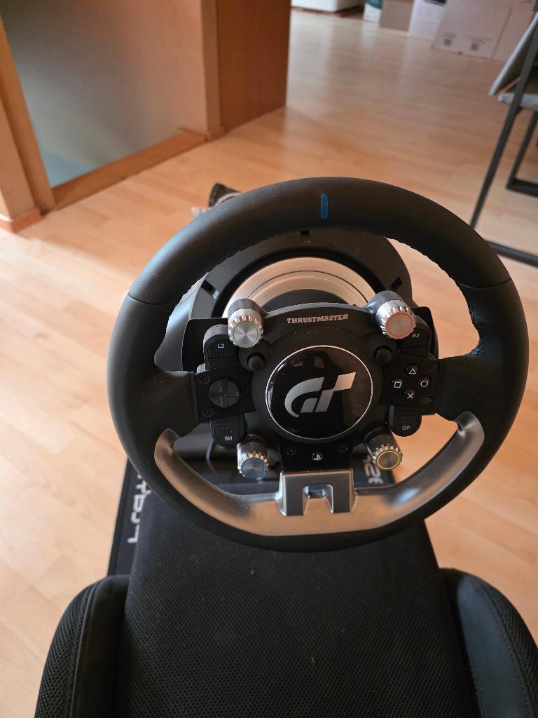 thrustmaster T-GT II Voor PS5 / PS4 met playseat, Ophalen, Online, 1 speler, Racen en Vliegen