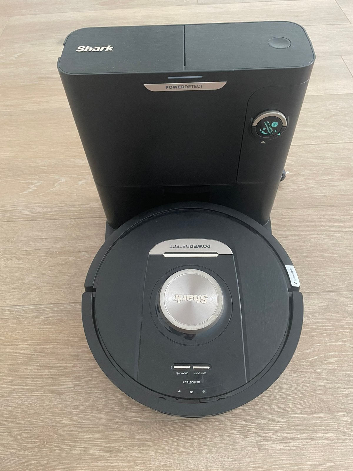 Aspirateur robot shark, Enlèvement, Comme neuf, Aspirateur robot