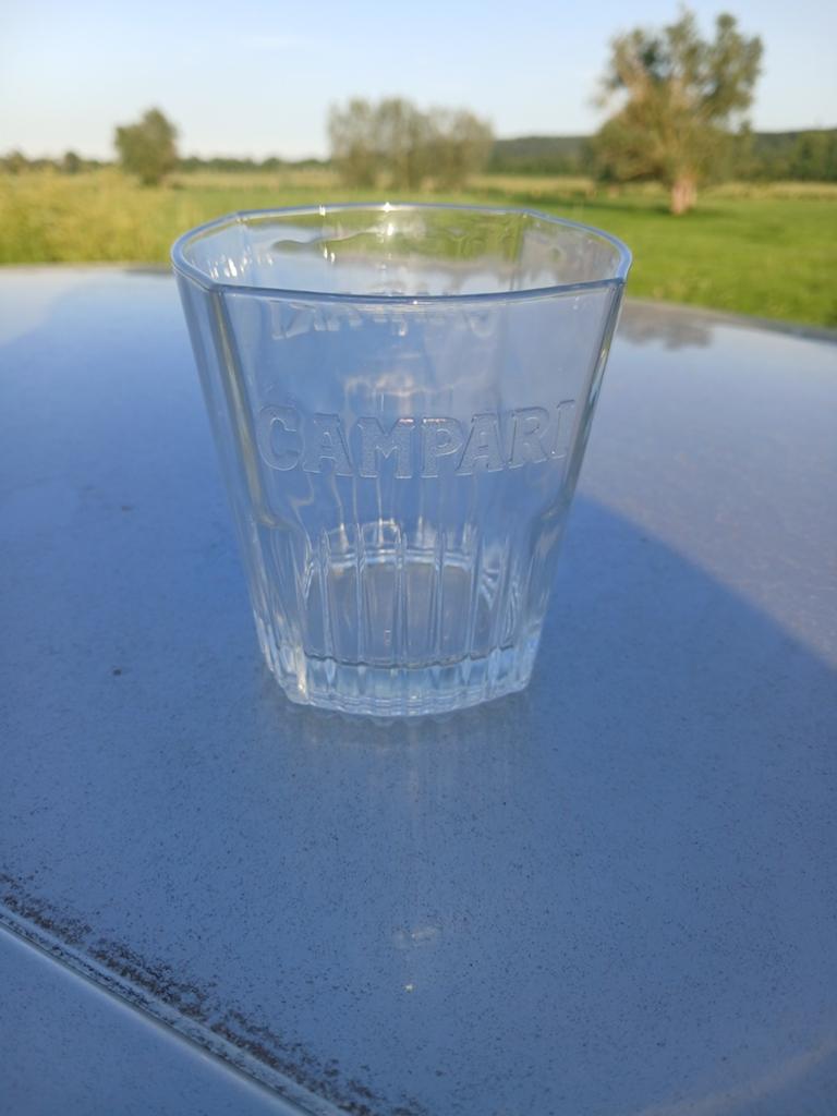 Campari glas, Collections, Enlèvement