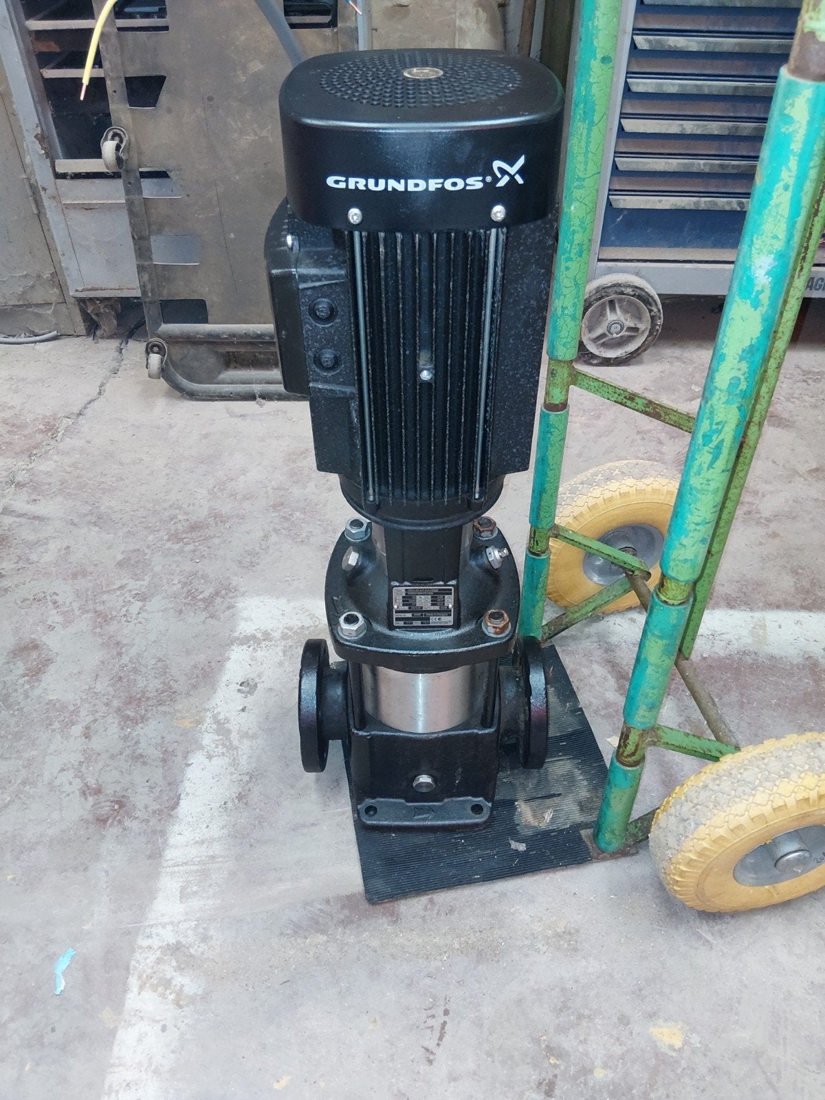 grundfos verticale meertraps pomp, Tuin en Terras, Waterpompen, Ophalen, Gebruikt