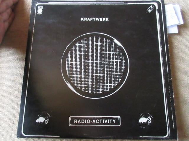 LP Kraftwerk Radio activity 1st press 1975, Cd's en Dvd's, Ophalen of Verzenden, Gebruikt, R&B en Soul, Overige typen