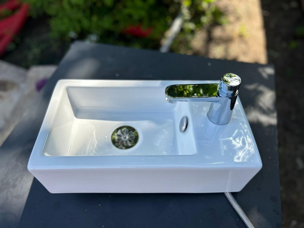 Handenwasser / Lavabo toilet met Grohe kraan, Doe-het-zelf en Bouw, Ophalen, Zo goed als nieuw, Wastafel