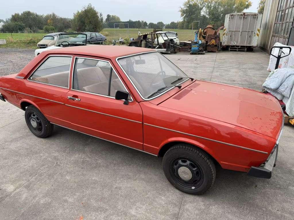 Audi 80 1973, Auto's, Voorwielaandrijving, Stof, Overige kleuren, Handgeschakeld