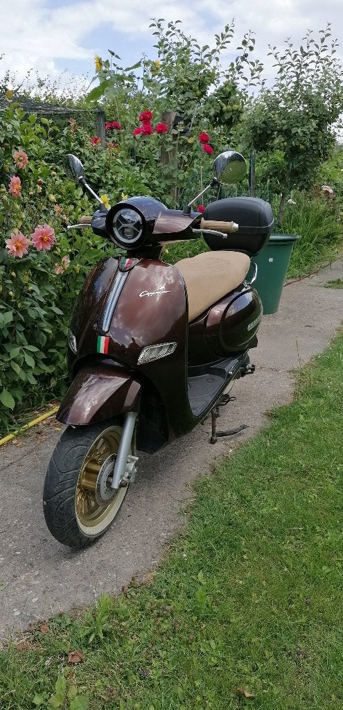 cappucino retro 50 cc klasse a 2021, Vélos & Vélomoteurs, Gts, Comme neuf, Enlèvement, Classe A (25 km/h)