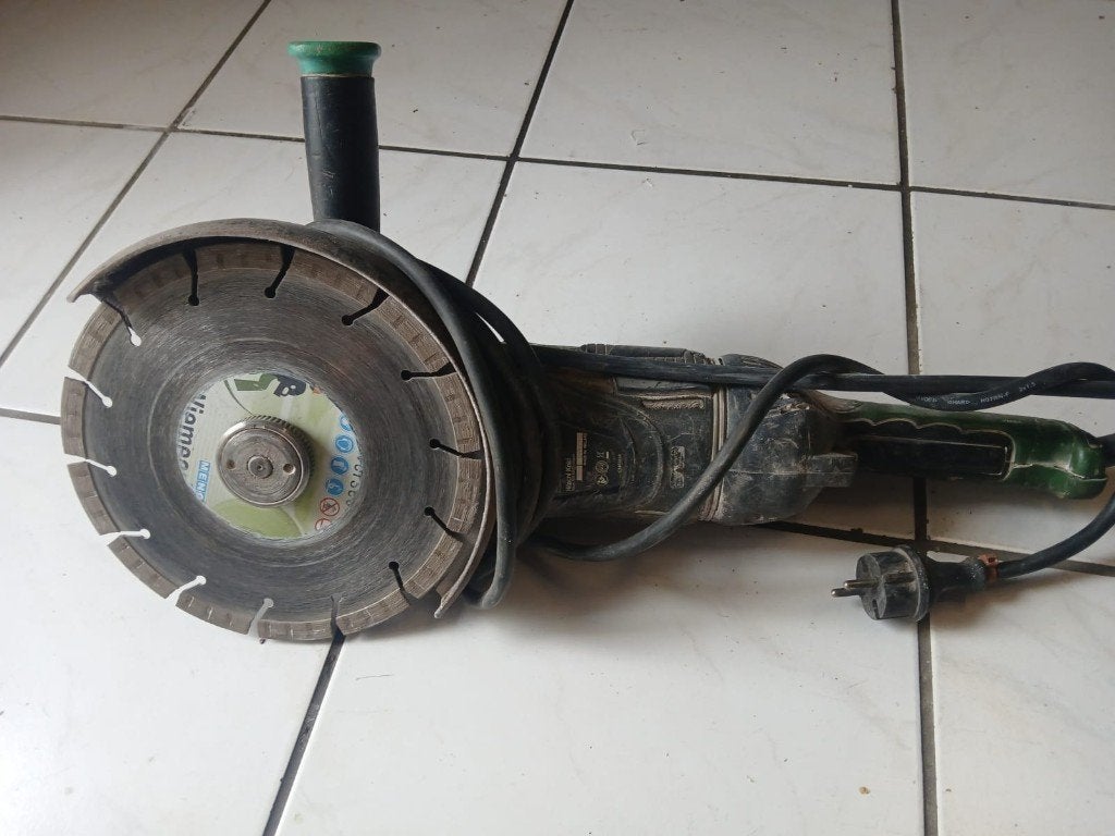 Slijpmachine, Ophalen, Gebruikt, 1000 watt of meer, Haakse handslijpmachine