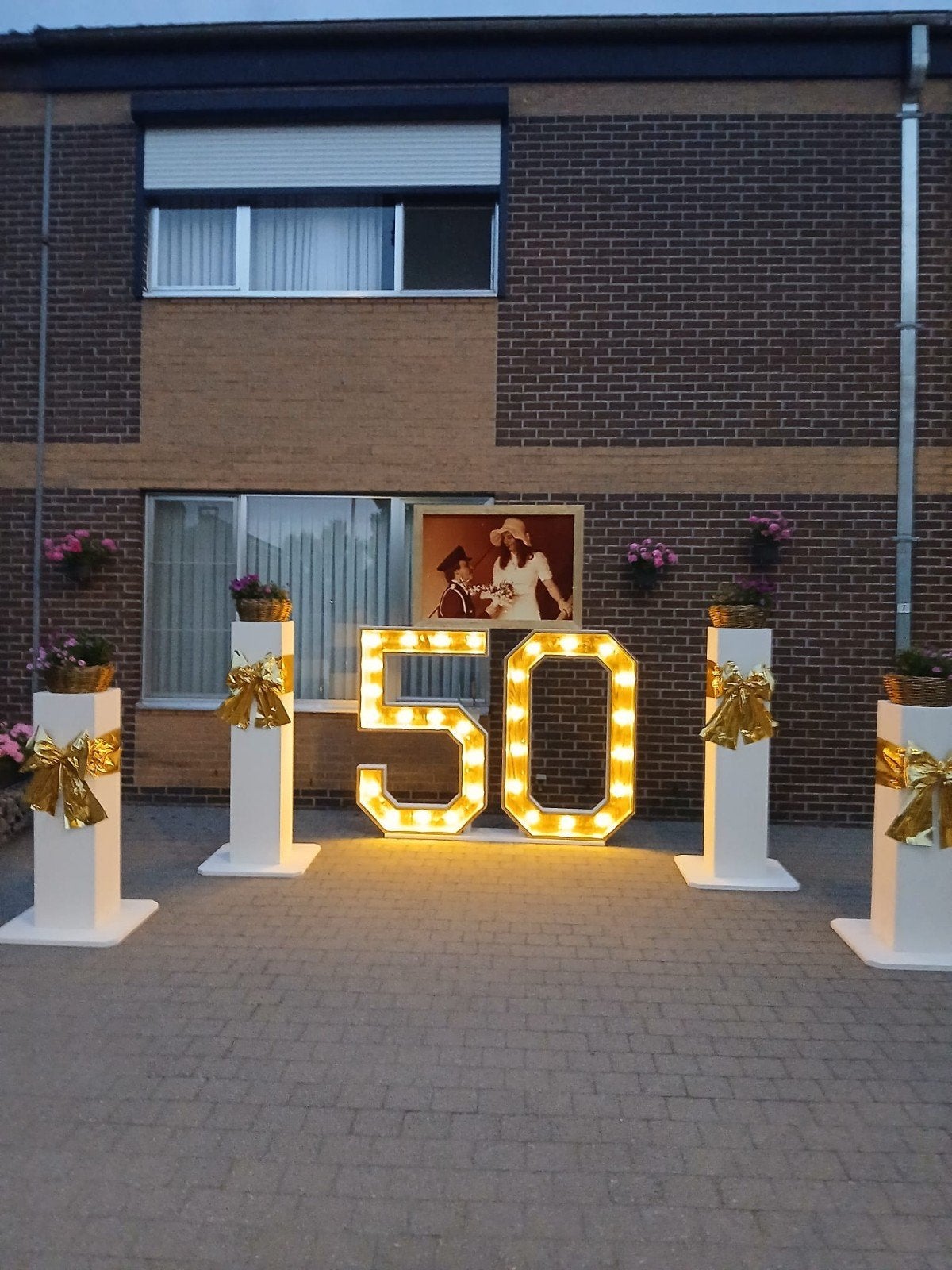 Versiering gouden bruiloft., Hobby en Vrije tijd, Feestartikelen, Ophalen, Versiering