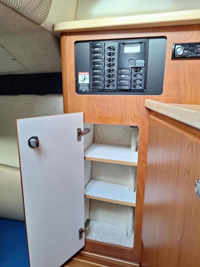 BAYLINER 245, Watersport en Boten, Ophalen, Benzine
