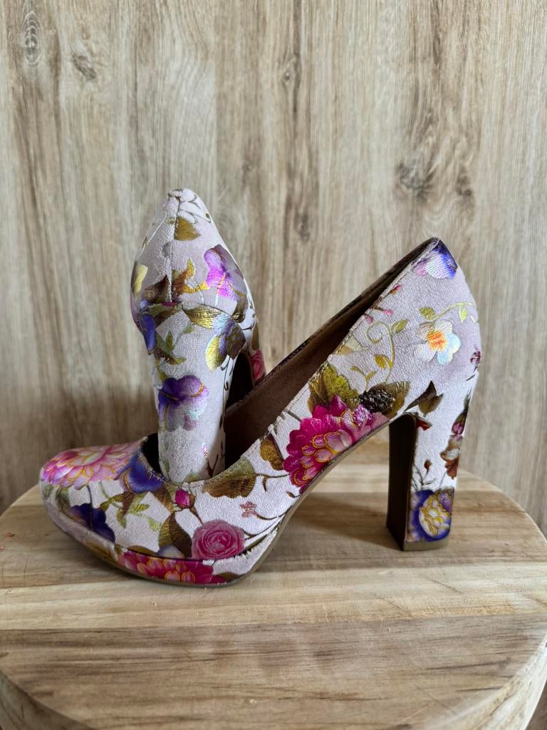 Tamaris pumps maat 36, Ophalen, Zo goed als nieuw, Pumps