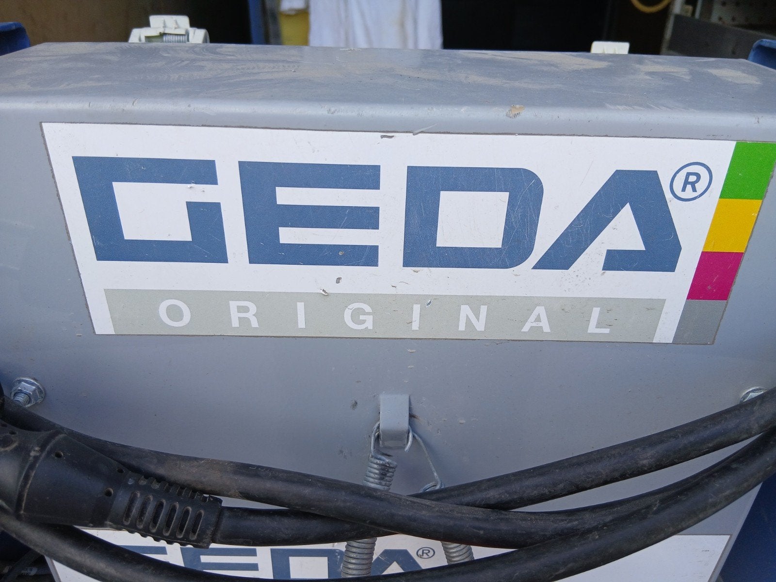 Monte-charge tuiles GEDA LIFT COMFORT 250KG,  ANNÉE 2025., Enlèvement