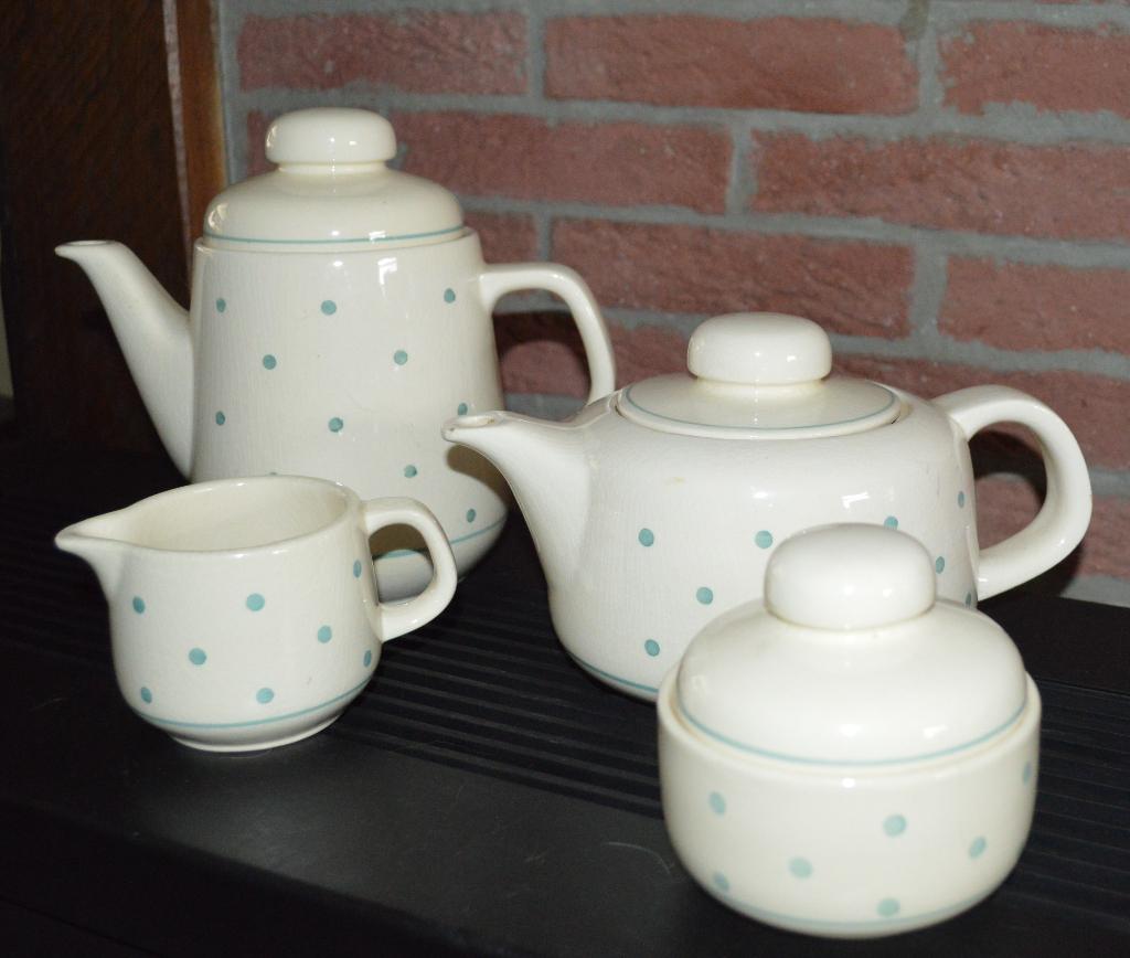 DDR koffie en thee pot met suiker en melkkan, Ophalen of Verzenden