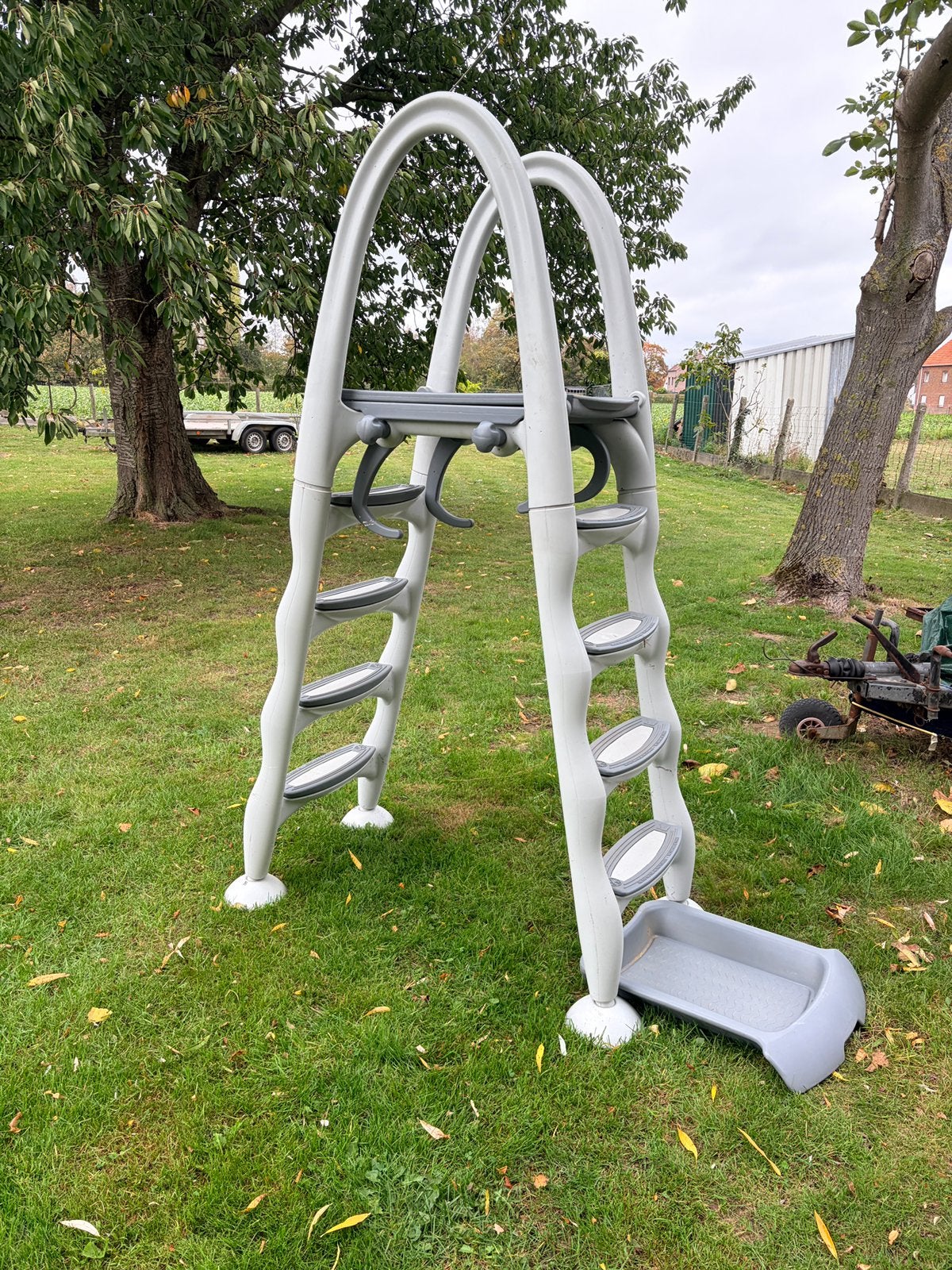 Ladder en voetbad, Tuin en Terras, Ophalen, Zo goed als nieuw, Ladder