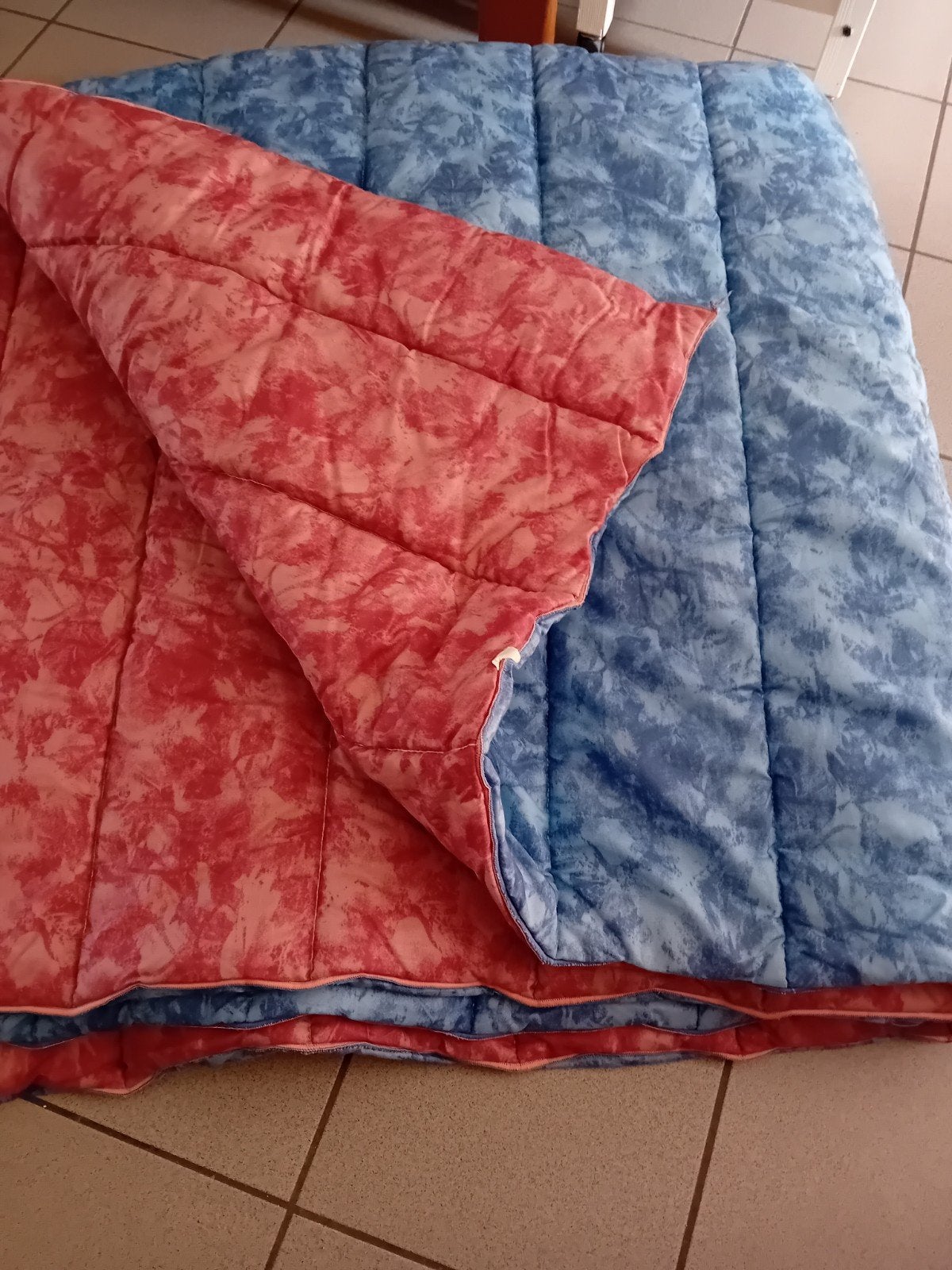 couette 2 x 2 m. aucune housse requise., Enlèvement ou Envoi, Coton