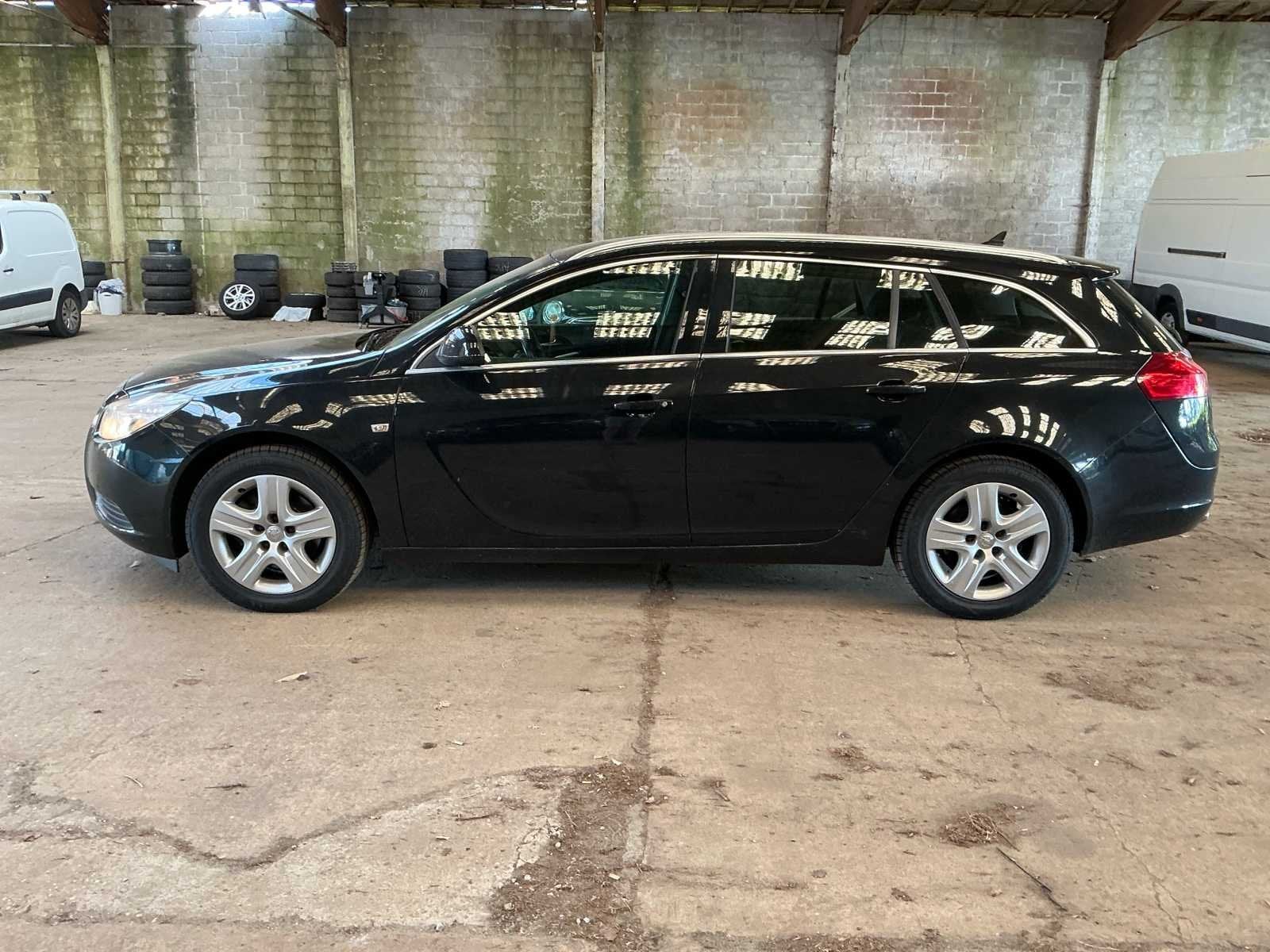 2011 Opel Insigne Turbo Sports Tourer Personenauto, Auto's, Opel, Gebruikt, Overige modellen, Bedrijf, Handgeschakeld