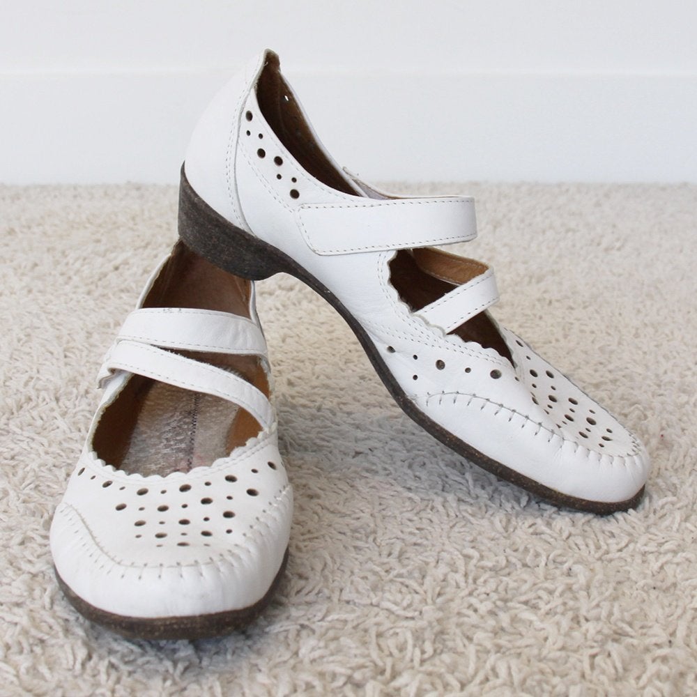 Mooie Wit Leren Vintage Schoenen (Maat 39) € 35,-, Kleding | Dames, ANDERE, Wit, Overige typen, Ophalen of Verzenden