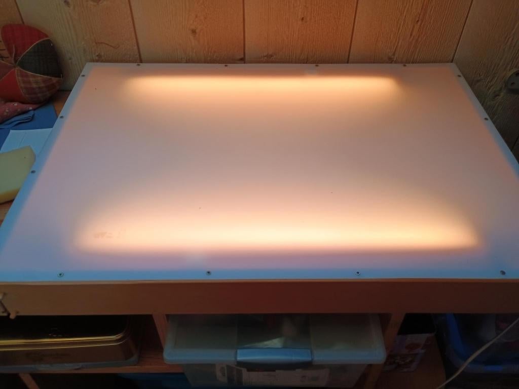 table lumineuse, Enlèvement, Comme neuf, Bois