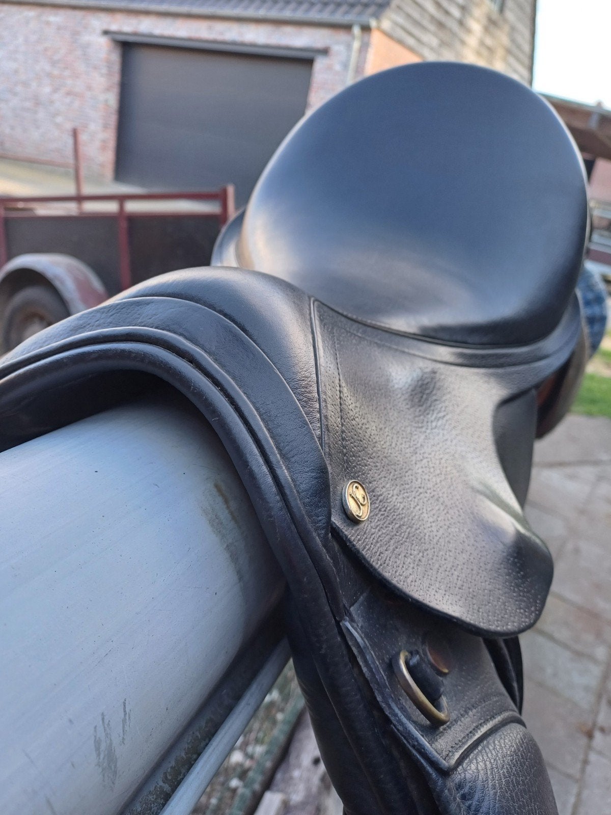 Veelzijdigheidszadel inch 16,5, Animaux & Accessoires, Chevaux & Poneys | Selles, Enlèvement