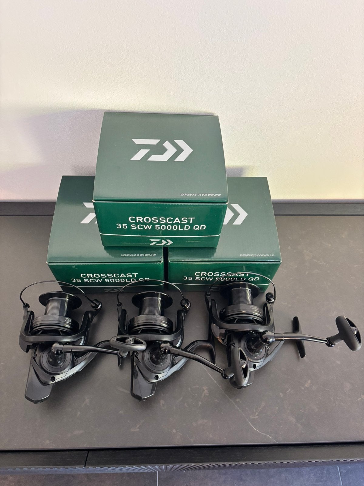 3x Daiwa Crosscast 35 SCW 5000LD QD 20 te koop, Watersport en Boten, Hengelsport | Karpervissen, Ophalen, Zo goed als nieuw