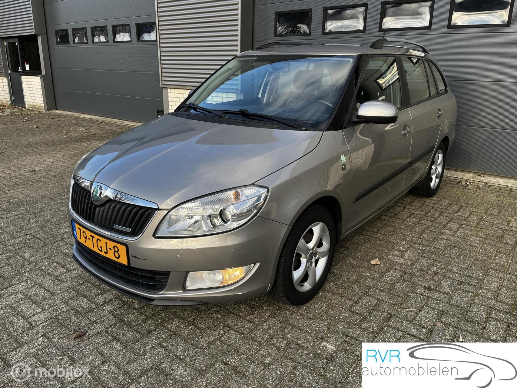 Skoda Fabia Combi 1.2 TDI Greenline Businessline, Auto's, Voorwielaandrijving, Euro 5, Stof, Parkeersensor