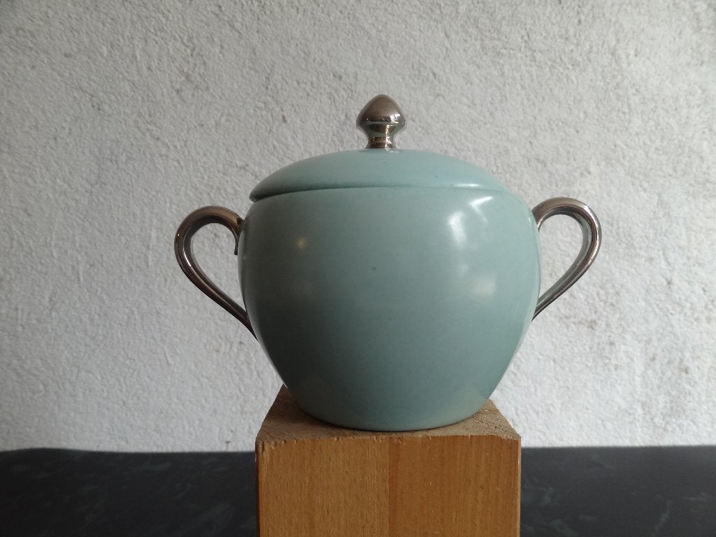 sucrier en porcelaine, marqué Paris Delvaux, Envoi