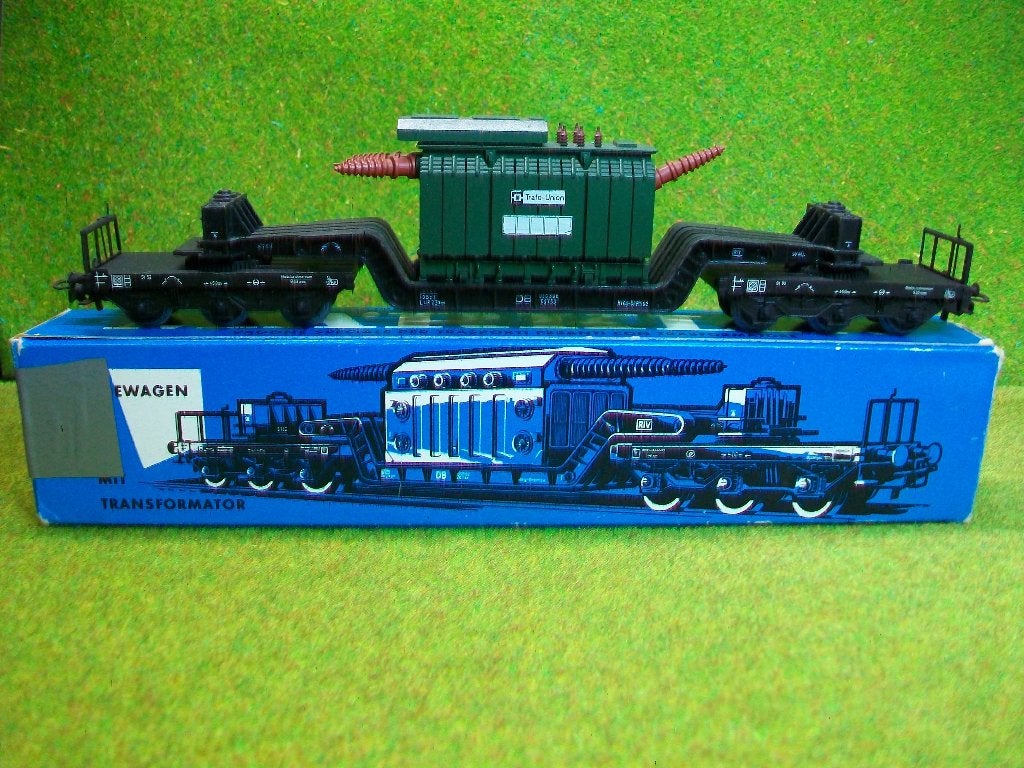 Marklin wagon modelnr 4617 "dieplader", Hobby en Vrije tijd, Modeltreinen | H0, Wisselstroom, Wagon, Ophalen of Verzenden, Zo goed als nieuw