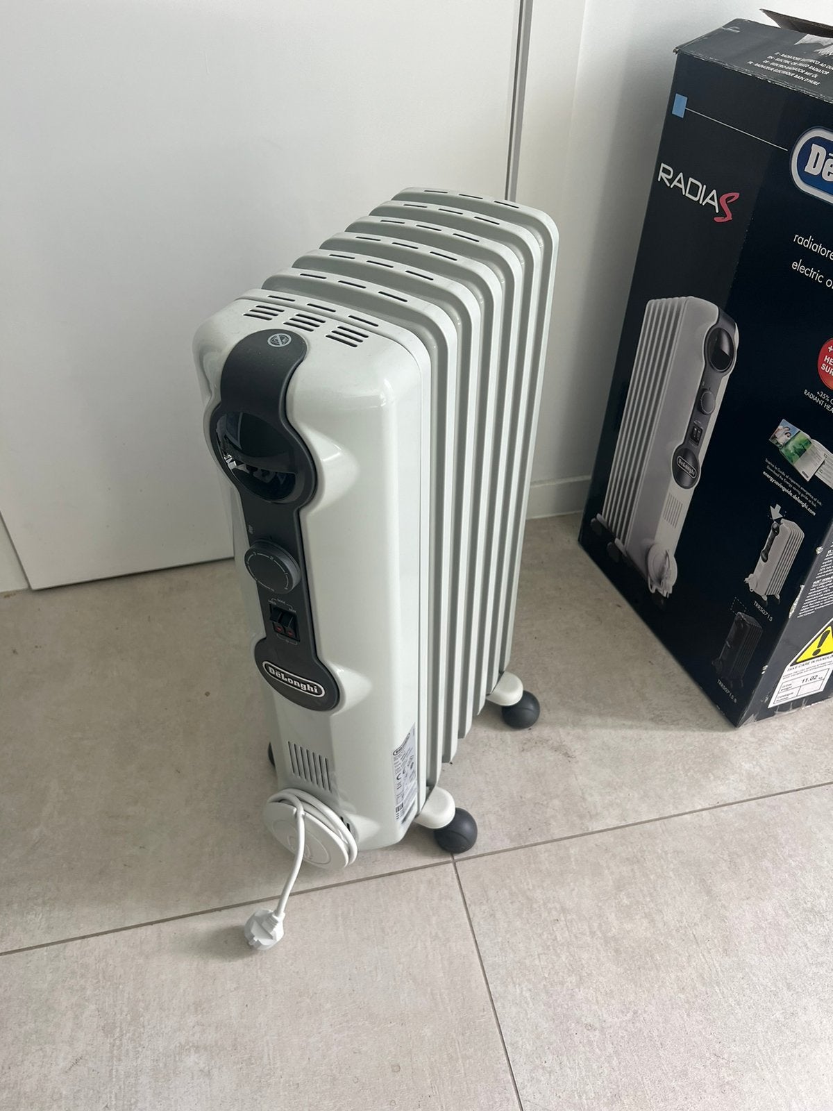 TE HUUR €10/m: Olie Radiator 1500W, Enlèvement, Comme neuf, Radiateur