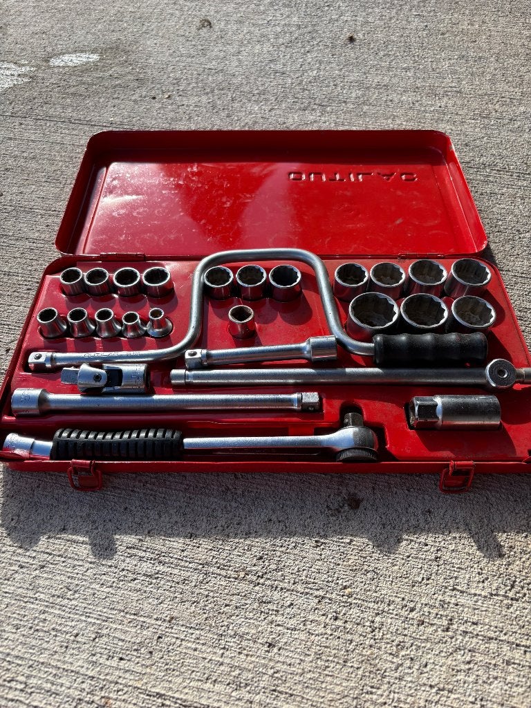 Coffret de douilles OUTILAC Chrome Vanadium, Bricolage & Construction, Enlèvement, Utilisé, Autres types