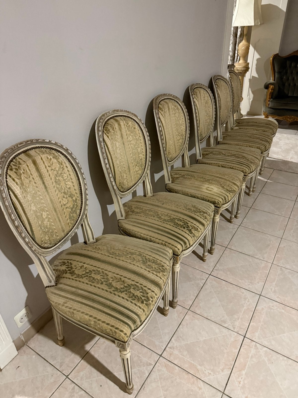 Toutes sortes de meubles à vendre, Enlèvement