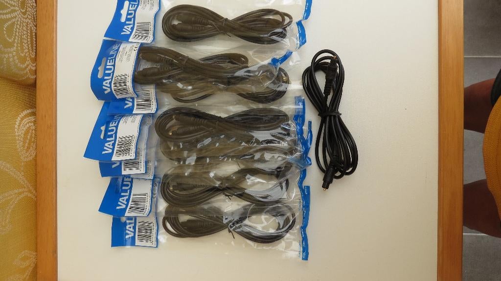 Lot audiokabels splitters DVR en fiber kabels, Audio, Tv en Foto, Ophalen of Verzenden, Zo goed als nieuw, Overige kabels