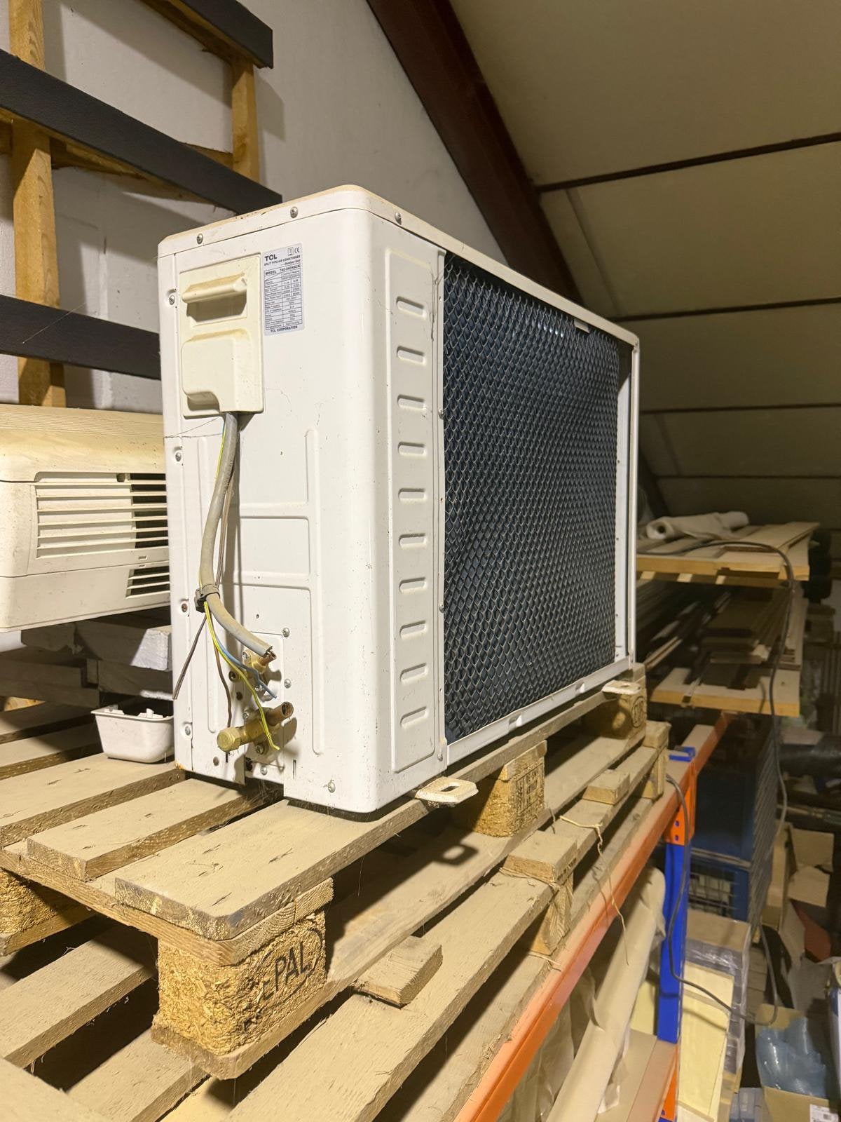 Airco, Ophalen