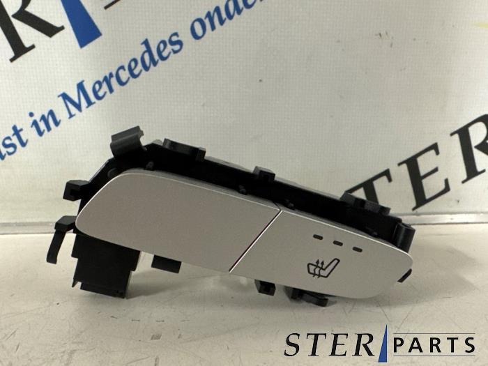 Commutateur chauffage siège d'un Mercedes E-Klasse, 3 mois de garantie, Utilisé, -, -