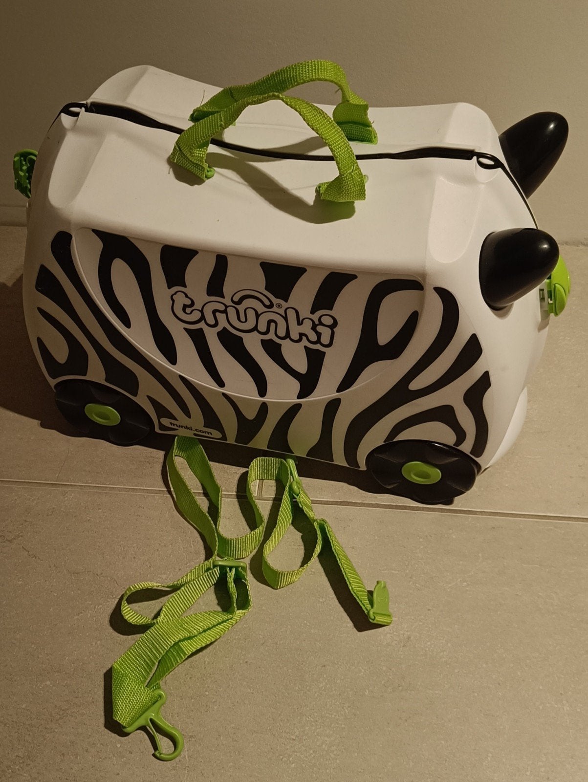 Kinder reiskoffer TRUNKI, Ophalen