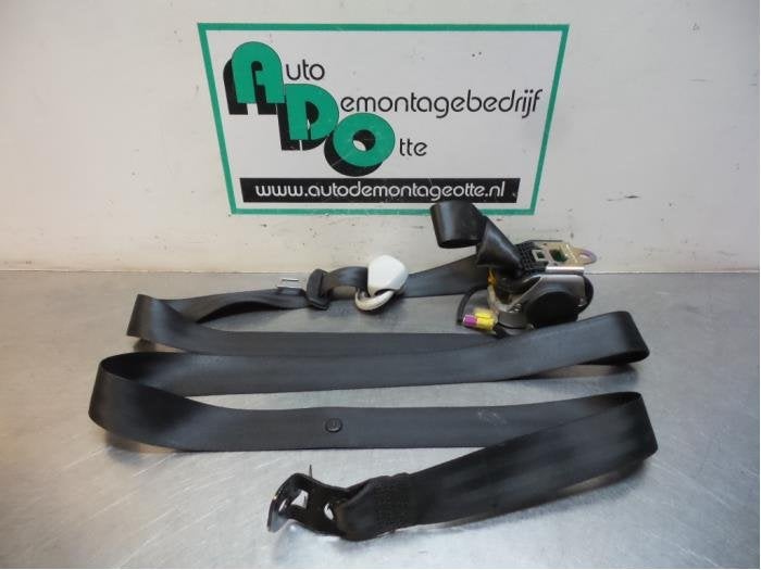 Ceinture de sécurité avant droite d'un Volkswagen Golf (Go, Autos : Pièces & Accessoires, Volkswagen, -, 3 mois de garantie, Utilisé