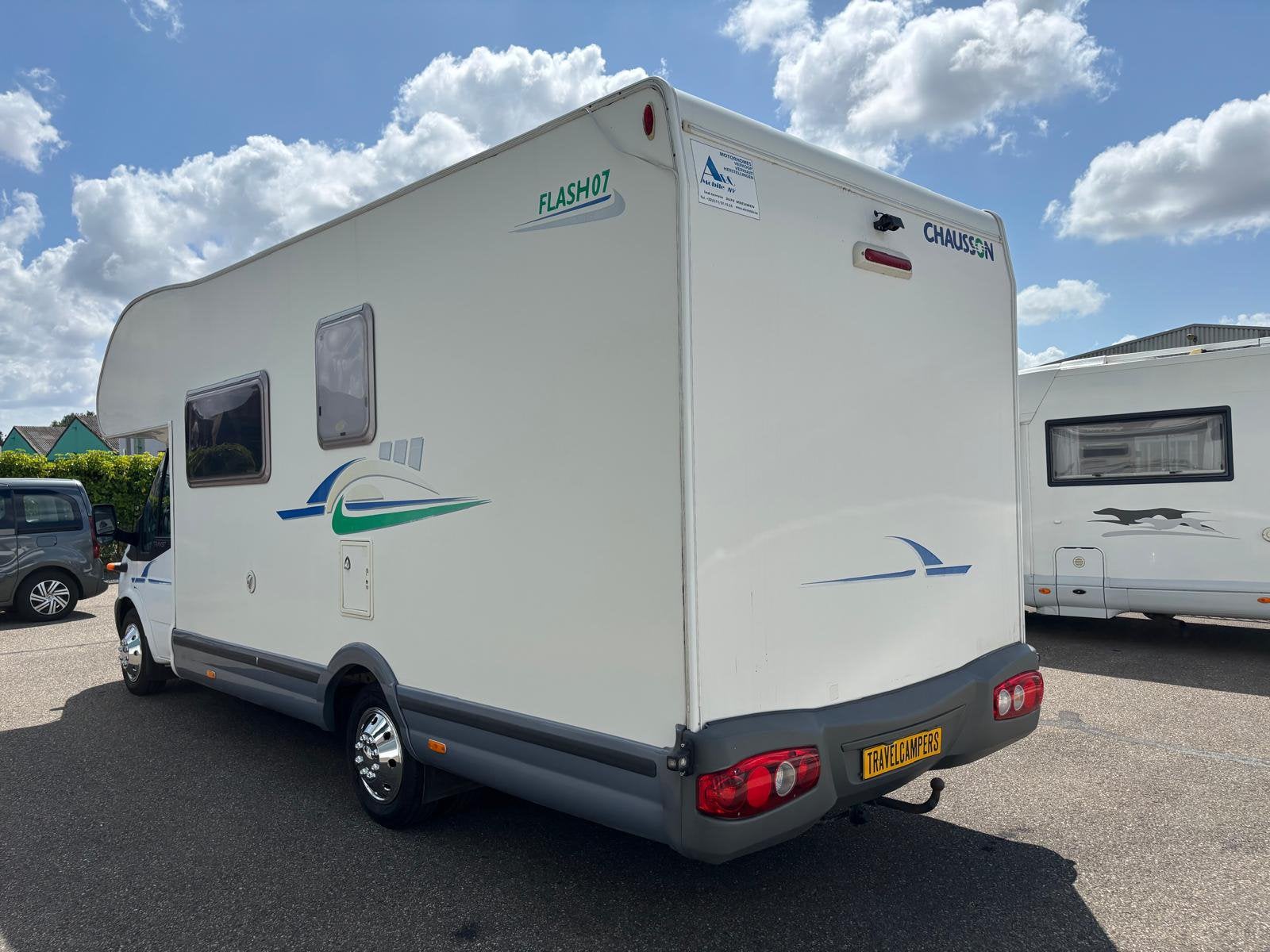 Chausson Flash 07 – 5 personen – Instapklaar – Goede Staat, Caravanes & Camping, Camping-cars, Siège de train, Entreprise, Boîte manuelle