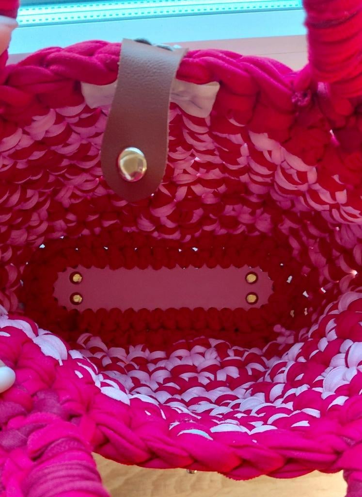 Handgemaakte crochet tassen, Handtassen en Accessoires, Tassen | Damestassen, Ophalen