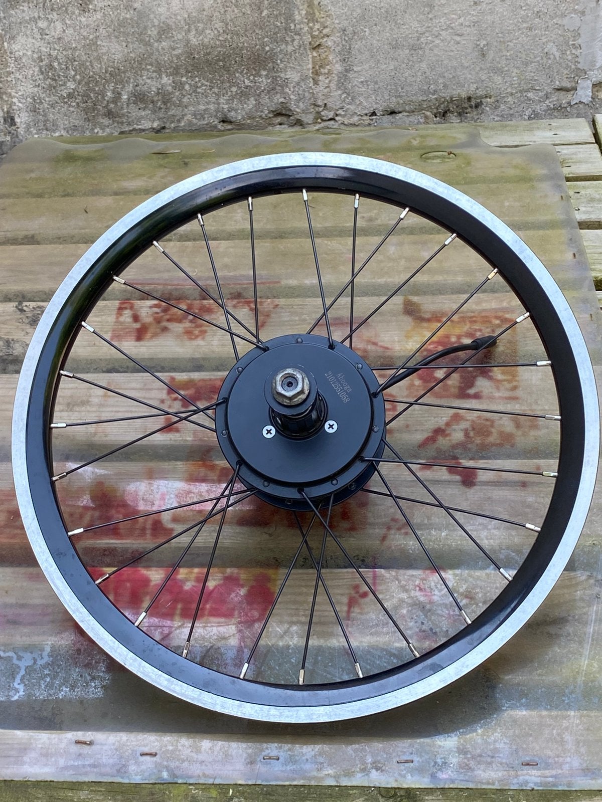 Roue de velo 20 pouces /moteur Bafang 24v 250w, Vélos & Vélomoteurs, Vélos Pièces, Enlèvement, Utilisé, Moteur, Autres matériaux