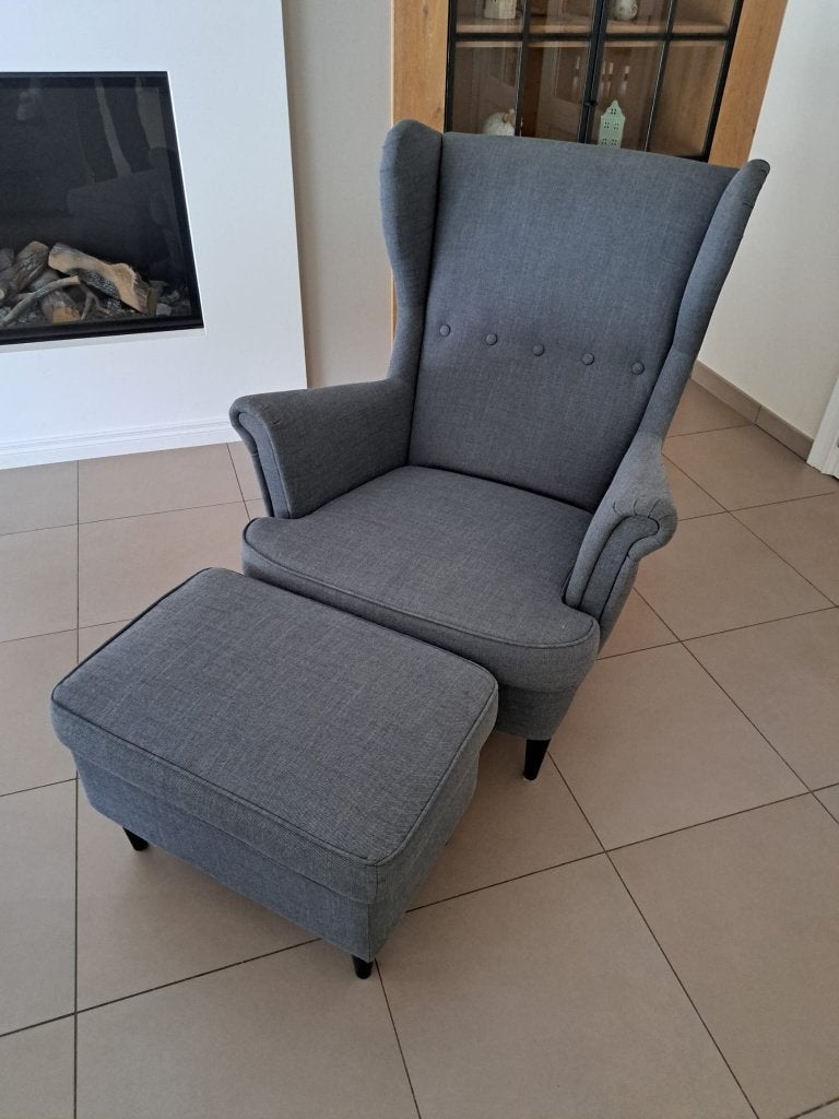2 IKEA STRANDMON oorfauteuils + 2 voetenbankjes (poefen), Maison & Meubles, Enlèvement, Utilisé, Tissus