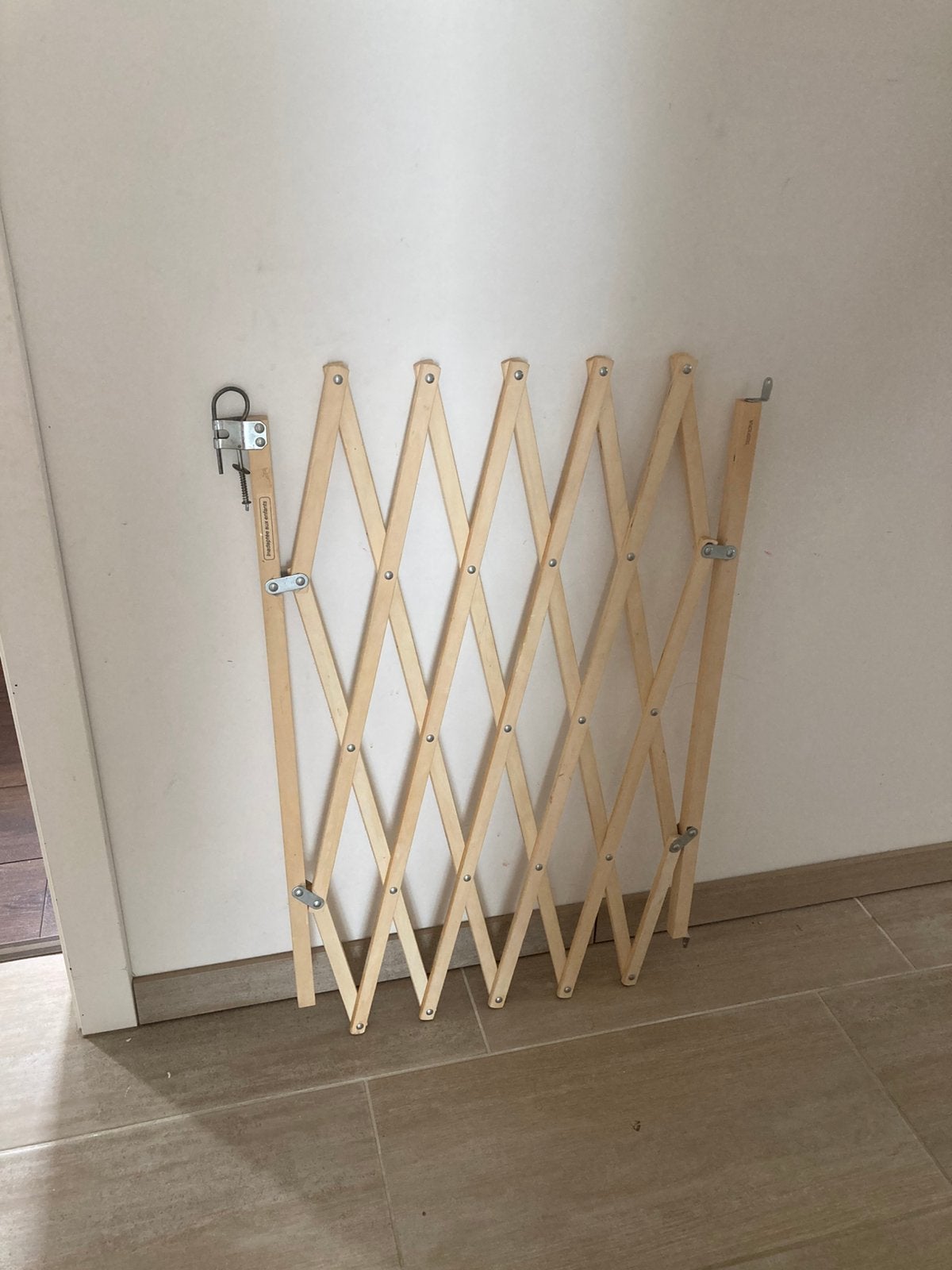 Houten uitschuifbaar hekje, Kinderen en Baby's, Traphekjes, Ophalen, Gebruikt, Hout, Minder dan 100 cm