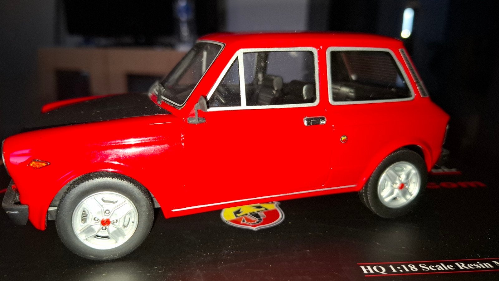 voiture miniature 1 18, Enlèvement ou Envoi, Comme neuf, Voiture, Autres marques