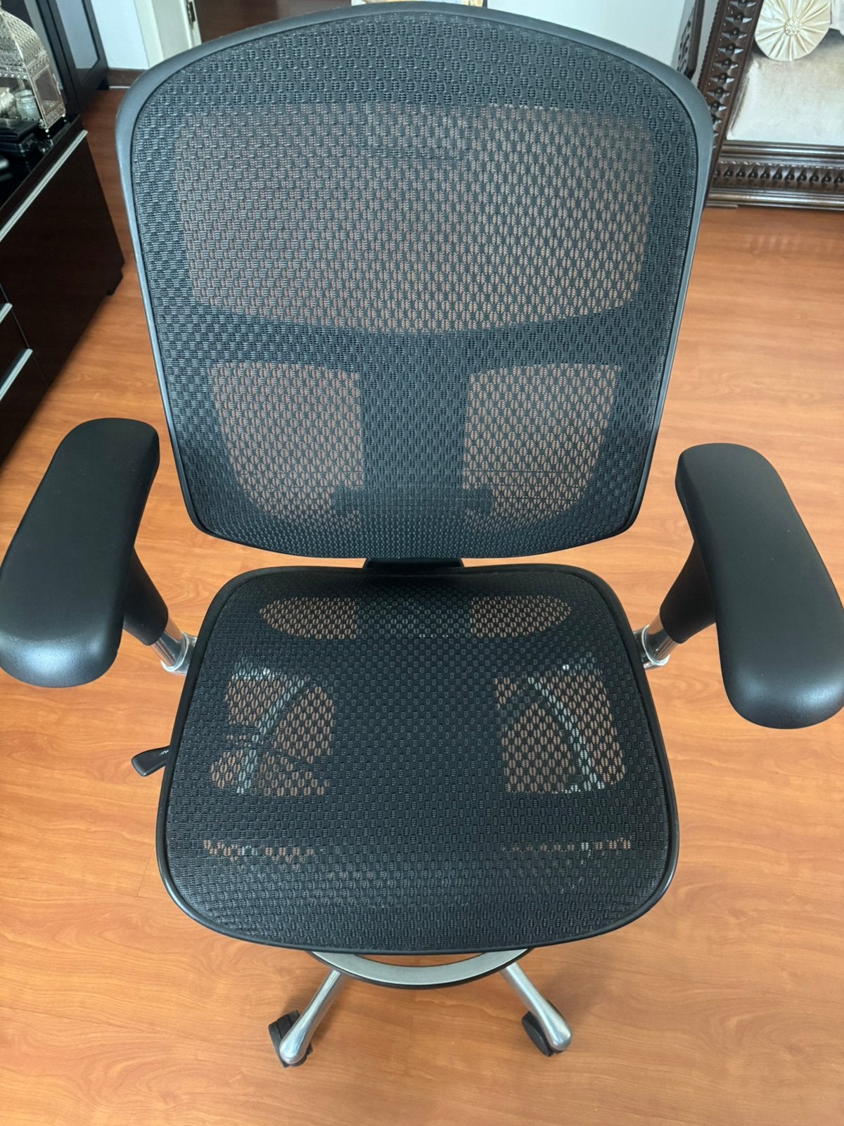 Chaise haute bureau ergonomique réglable (2 disponible), Maison & Meubles, Comme neuf, Enlèvement ou Envoi, Tabouret de bureau