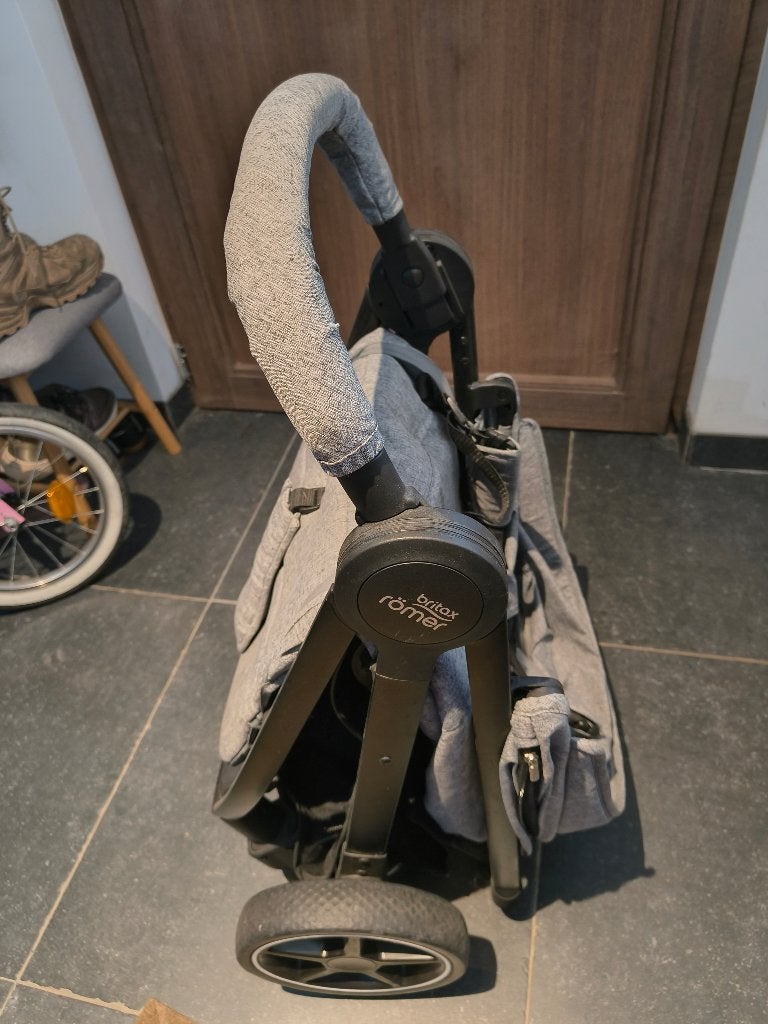 Buggy, Kinderen en Baby's, Buggy's, Ophalen, Zo goed als nieuw, Overige merken, Regenhoes