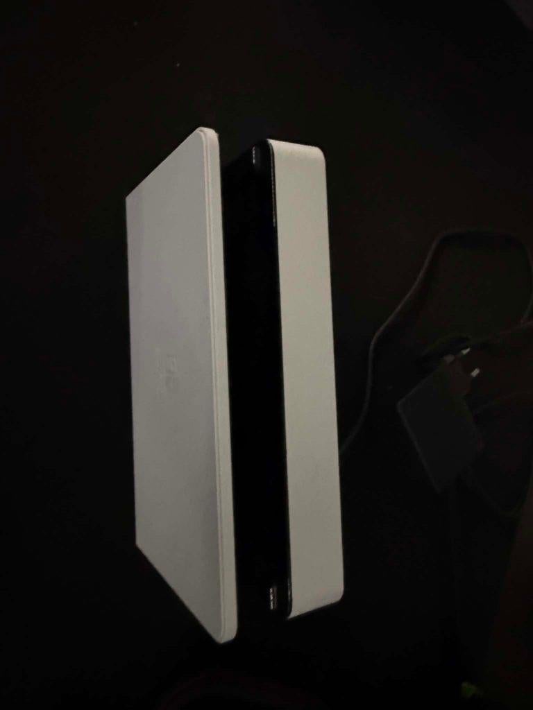 Nintendo Switch OLED 2023 + 4 games + nintendo tasje, Switch OLED, Met games, Met 2 controllers, Ophalen of Verzenden