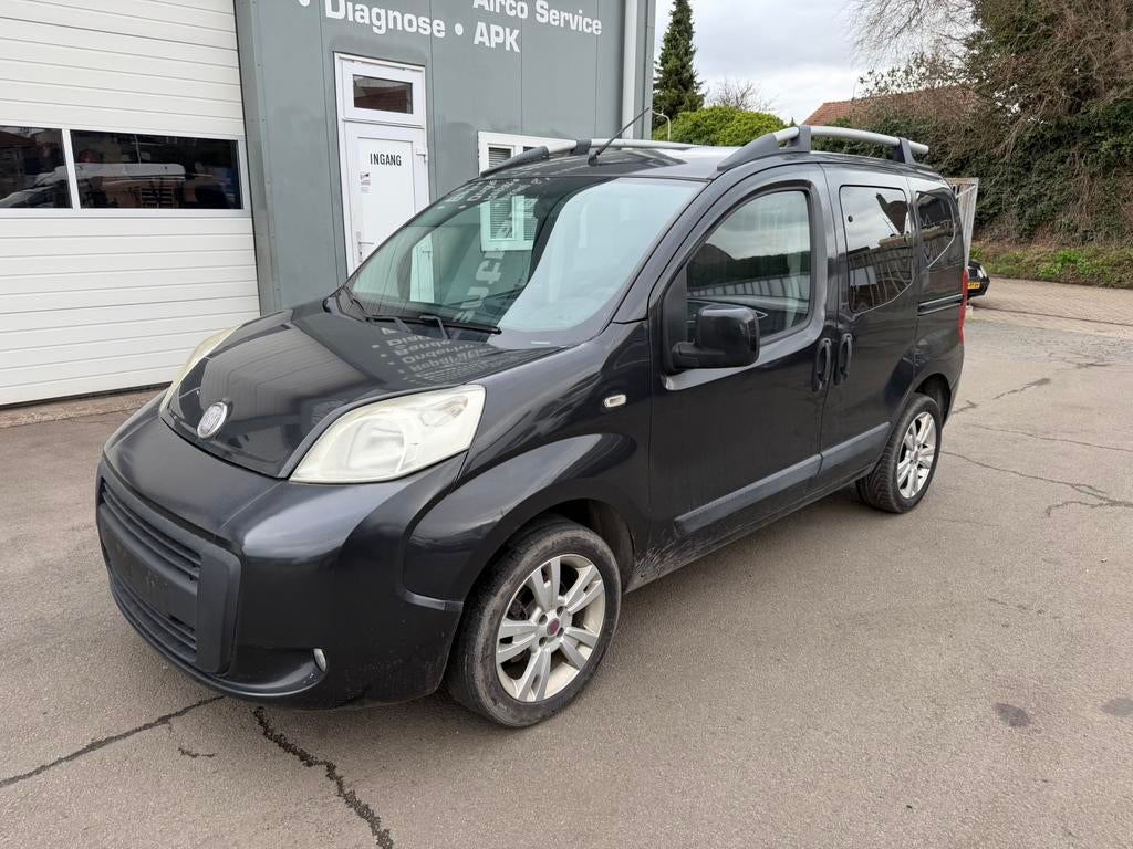 Fiat Qubo 1.4i Bouwjaar 2011 AIRCO ! ! !, Auto's, Voorwielaandrijving, Zwart, Zwart, Bedrijf